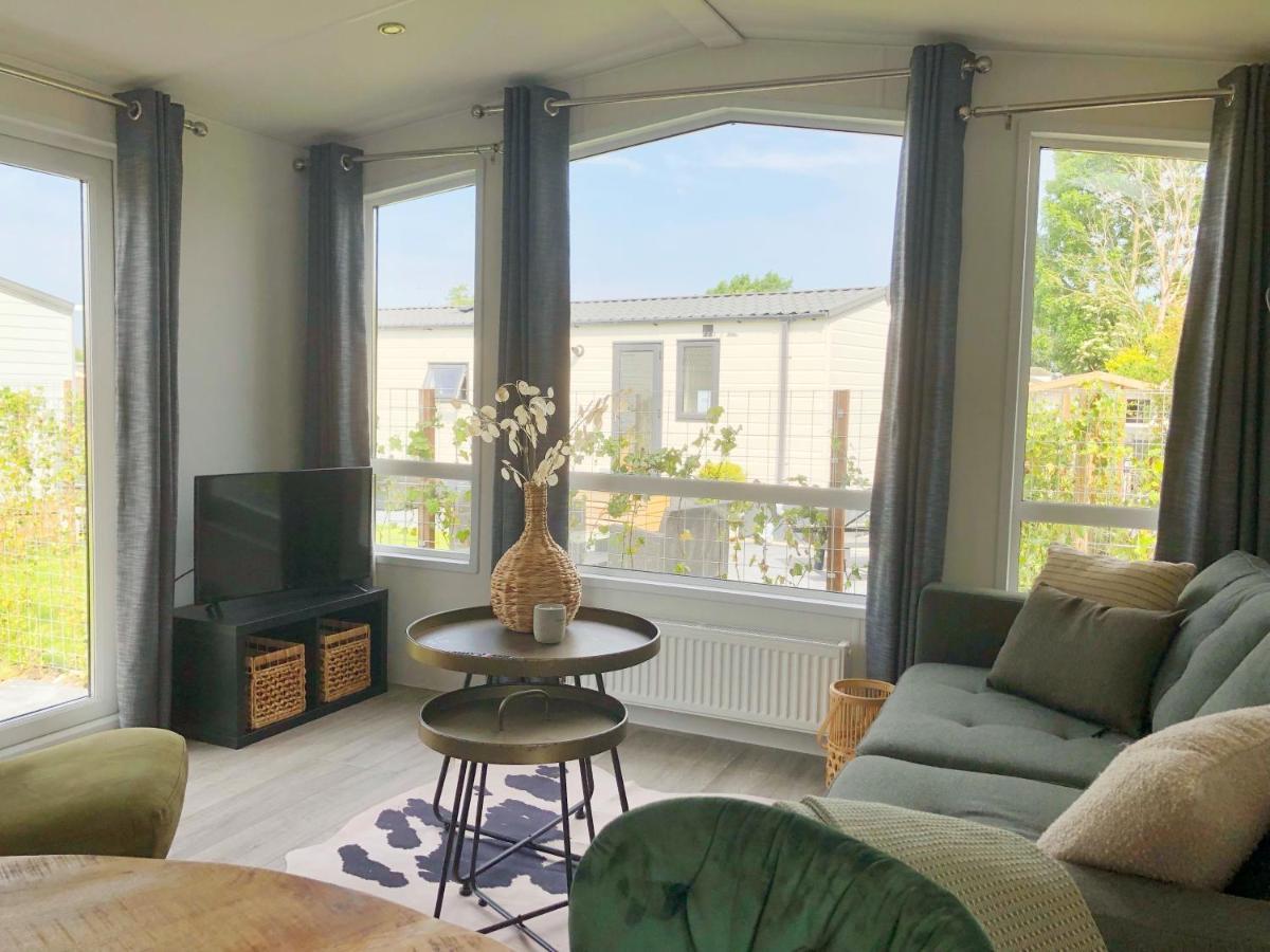 Chalet 579 Op Recreatiepark De Wielen Синт Мартен Екстериор снимка